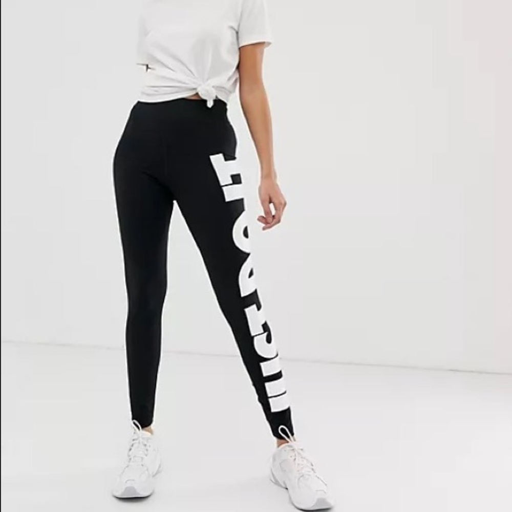 Nike Just Do It Legasee logo high waist leggings in black size small